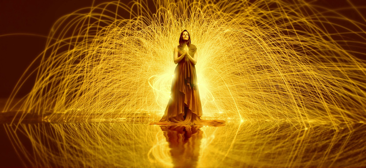 woman, prayer, believe-4629323.jpg